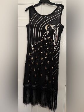 Black Sequin-Detail Fringe Dress - Flapper 1920s Costume